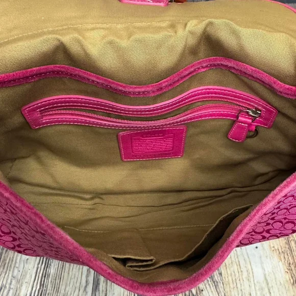 Coach Pink Soho Hobo shoulder bag - Picture 4 of 8